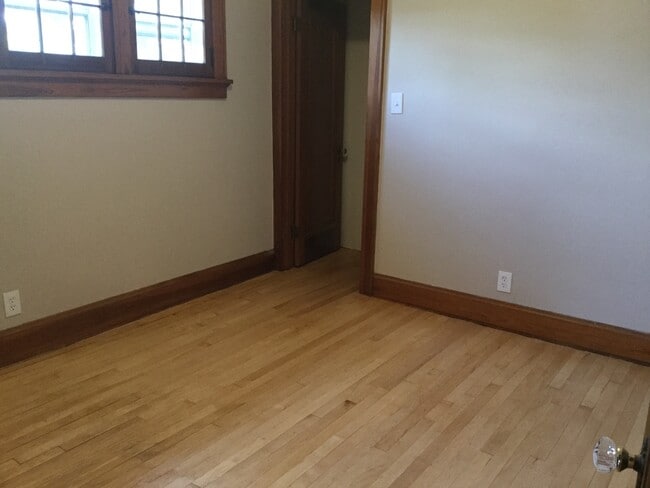 Photo - 3635 N 37th St Unit Upper