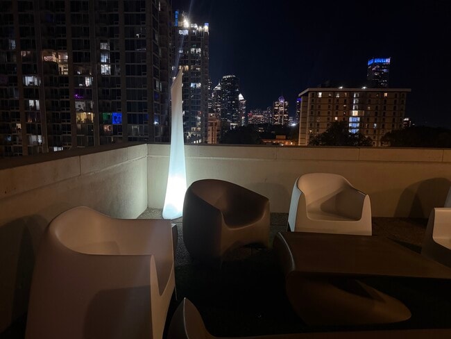 Photo - 715 N Church St Unit 601