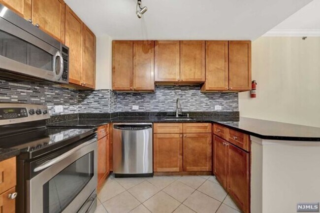 Photo - 100 Old Palisade Rd Unit PL1