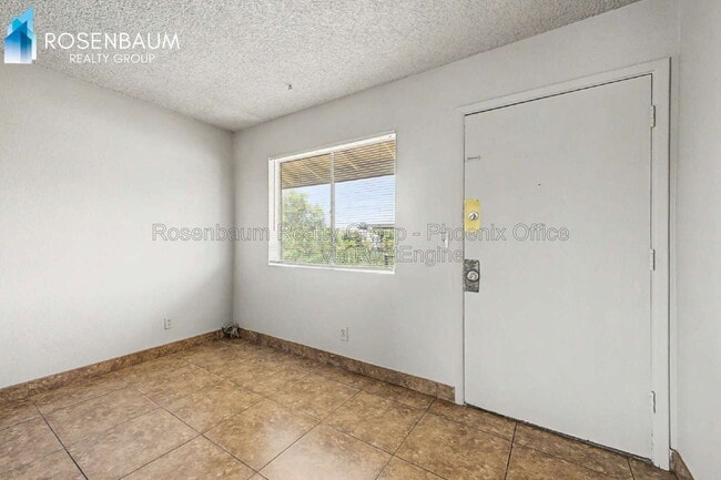 Photo - 1746 E 6th Ave