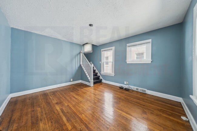 Photo - 10613 Avon Ave