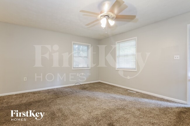 Photo - 252 N Lake Dr