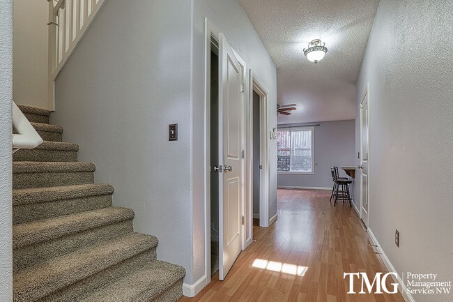 Photo - Lovely 3 Bed 2.5 Bath Home in Minnehaha Neighborhood!