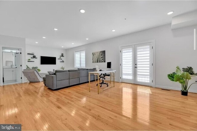 Photo - 1416 22nd St SE Unidad 2