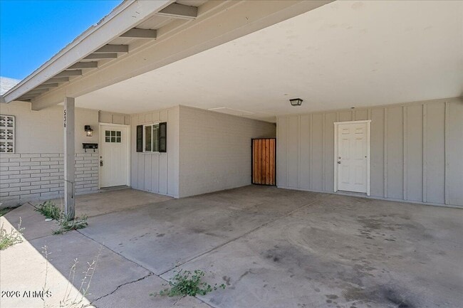 Photo - 536 N Cheri Lynn Dr
