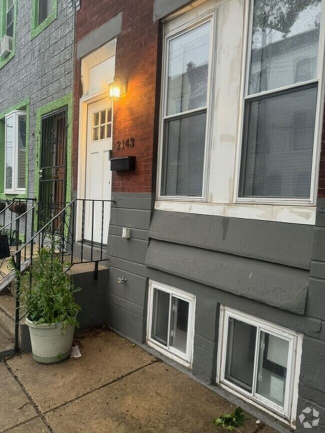 Building Photo - Beautiful Home - Strawberry Mansion