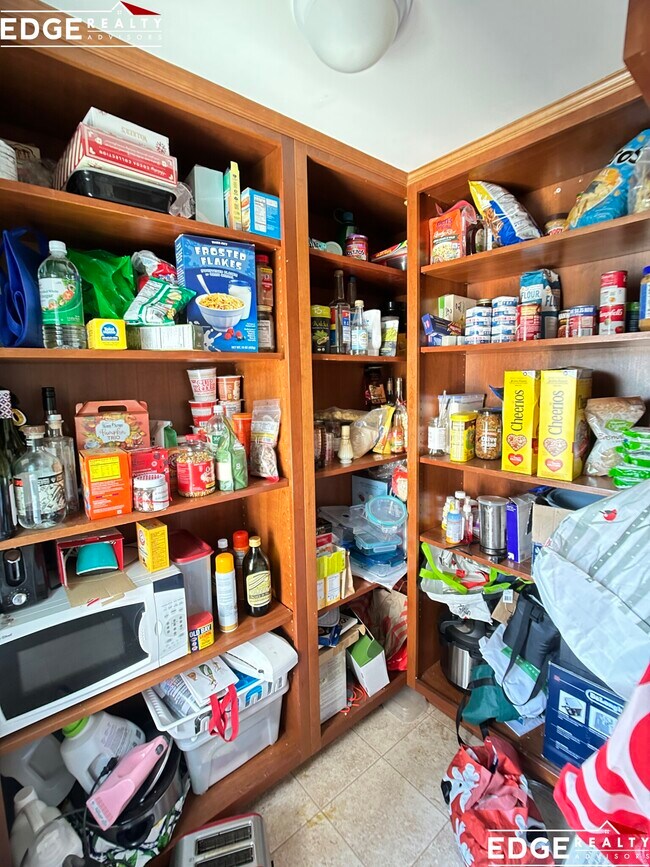 Photo - 324 Faneuil St Unit 2