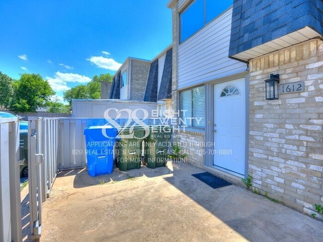 Photo - *AVAILABLE NOW!* Spacious 3 Bed/2.5 Bath Condo in East Norman!