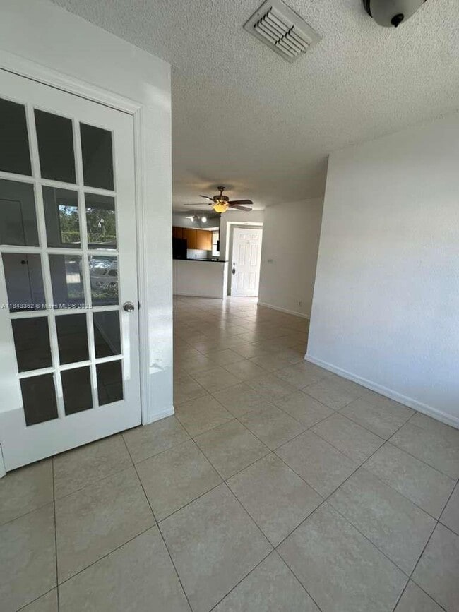 Photo - 3350 Pinewalk Dr N Unit 1417