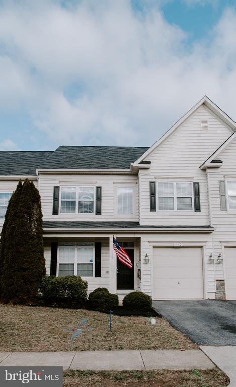 Photo - 110 Quinton Oaks Cir