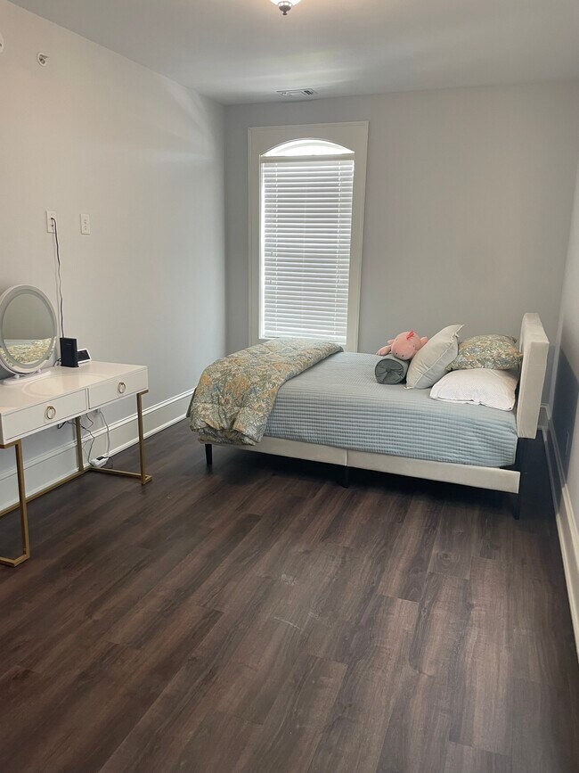 Photo - 415 S Washington St