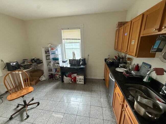 Photo - 190 Highland St Unit 2