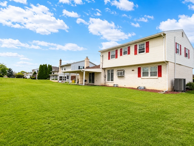 Photo - 314 Somerset Dr