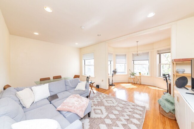 Photo - 3415 N Elaine Pl