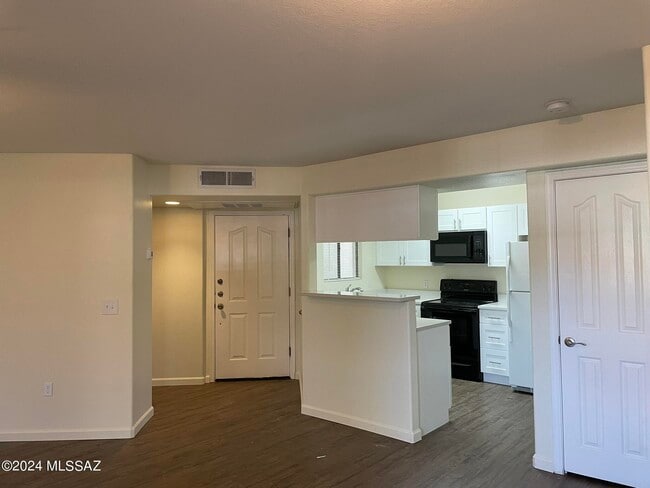 Photo - 5751 N Kolb Rd Unidad 20102