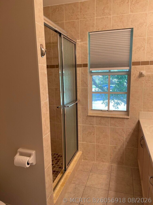 Building Photo - 2932 SW 22nd Cir Unit 13D