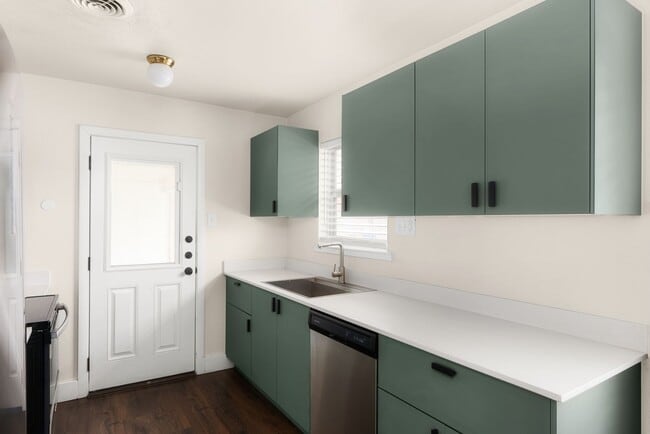 Photo - **Remodeled 2/1 Duplex in Southeast Austin – Modern Style, Open Layout, and Prime Location!**