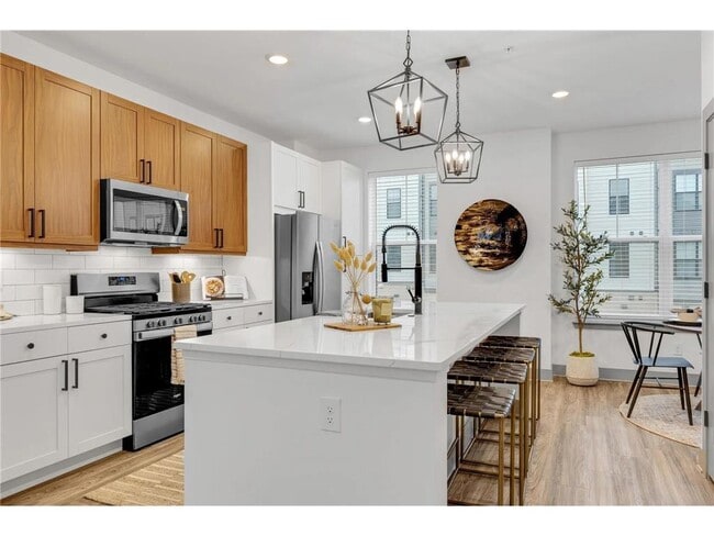 Photo - 8847 Meridian Wy