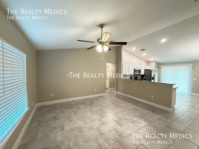 Photo - 2736 SW 161st Loop