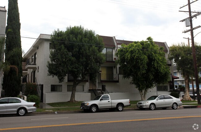 Photo - 7340 Haskell Avenue