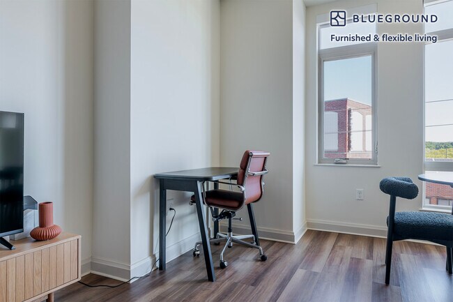 Photo - 36 River St Unit FL3-ID1213