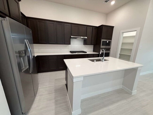 Photo - 11239 Peacock Flower St