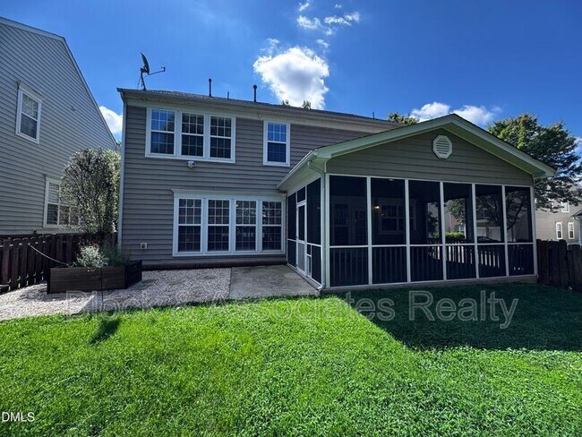 Photo - 3303 Colorcott St