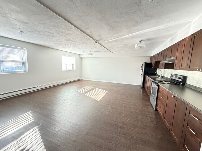 Photo - 20 Bradmon Dr