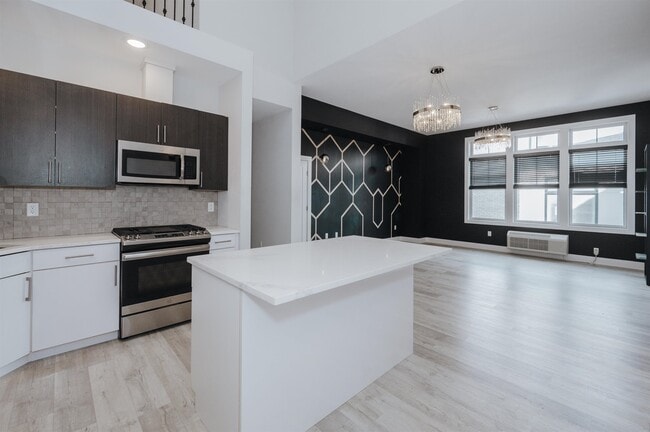 Building Photo - 17 Cumbermeade Rd Unit 301 Rental