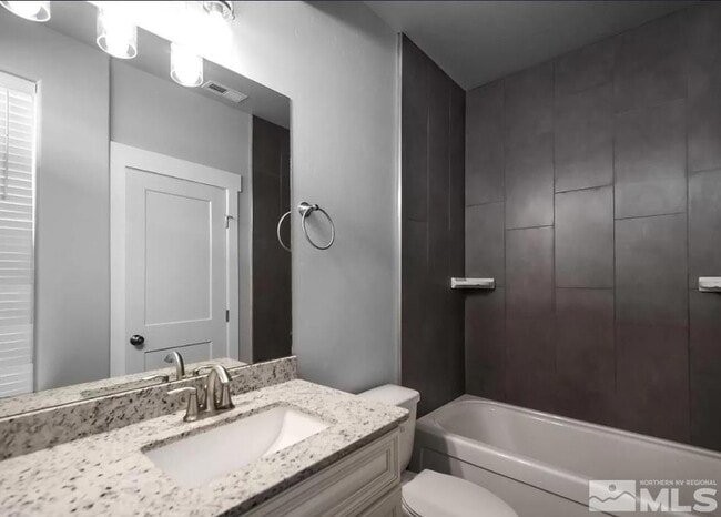 Photo - 720 Bluffs Ct