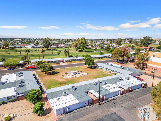 Photo - 10612 W Oakmont Dr