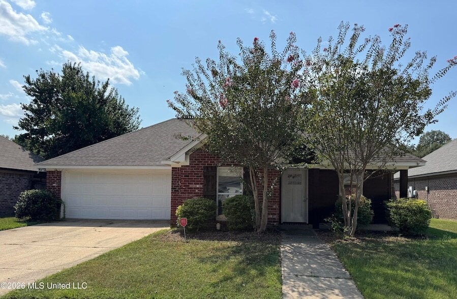 Photo - 169 Blackstone Cir