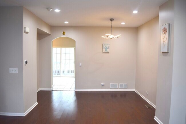 Photo - 1260 Evergreen Ave