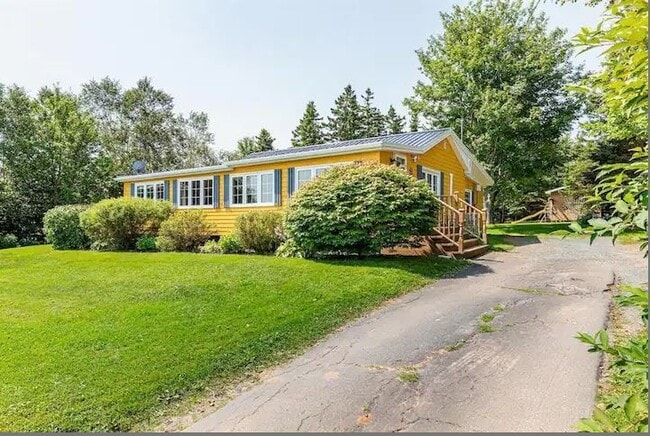 Building Photo - 704 PE-310