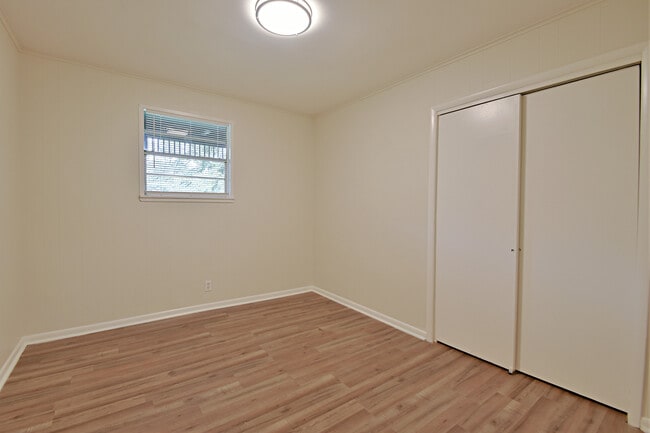Photo - 1623 Ellison Ln SW