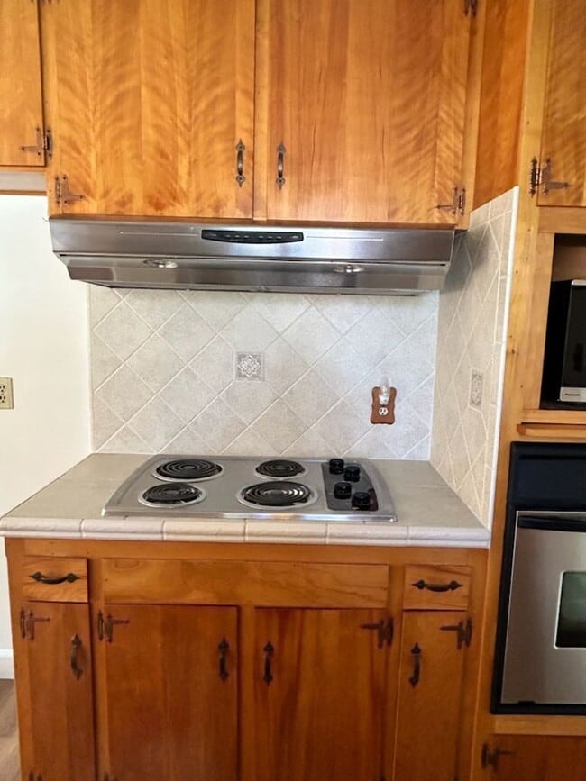 Photo - 749 E Wrenwood Ln