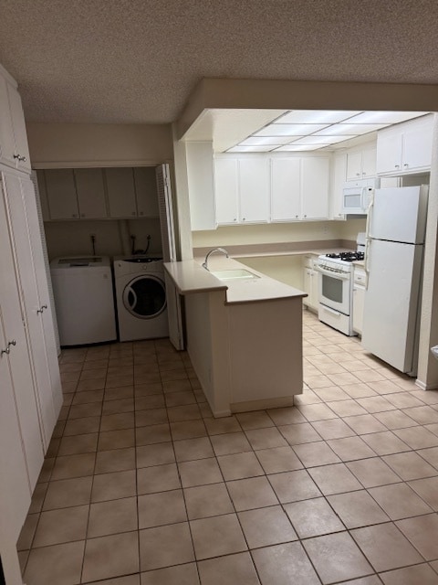 Kitchen, laundry closet - 15050 Sherman Way