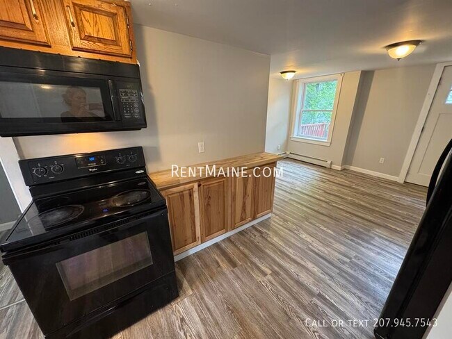 Photo - 97 Grove St Unit 2