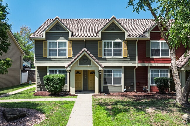 Townhomes - HarborTown Villas Rental