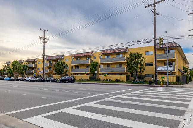 Building Photo - Canyon Village Rental