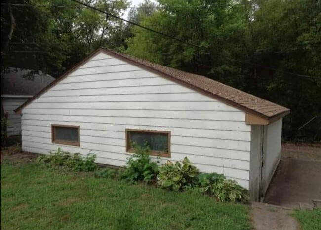 Photo - 1202 Buchanan St NE Unidad Upper level 1b-1B Duplex