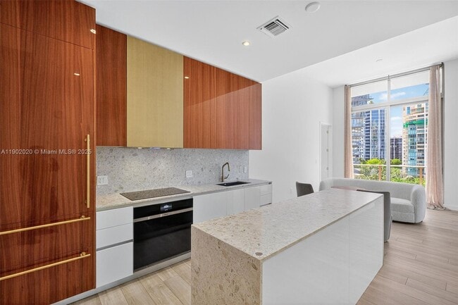 Building Photo - 2655 S Bayshore Dr Unit 705