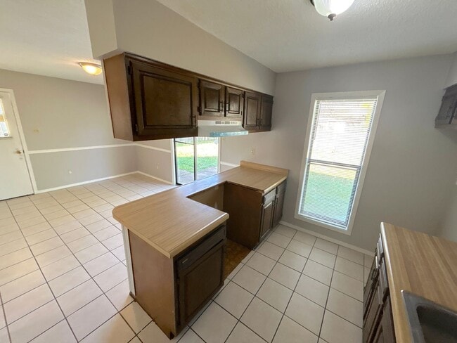 Photo - 7084 Texel Cove