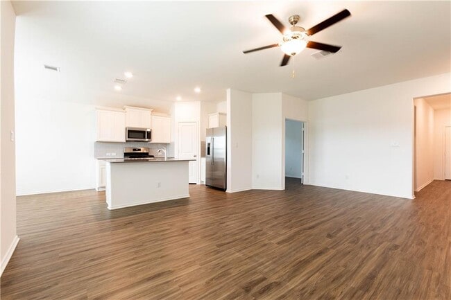 Photo - 288 George Neggan Ln