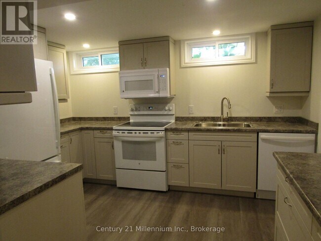 Photo - 368 Princes St S Unit 2