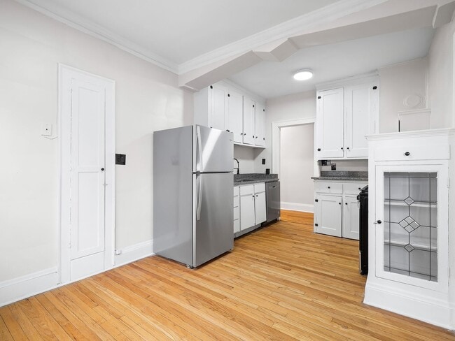 Robinview Apartments
