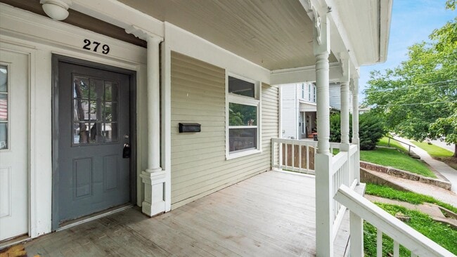 Photo - 279 Hudson Ave