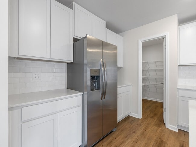 Photo - 140 Clairvale Ct