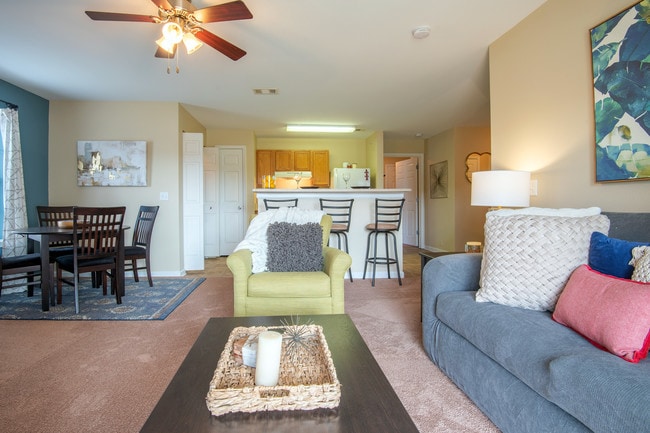 Photo - Reserve at Fox River Apartments