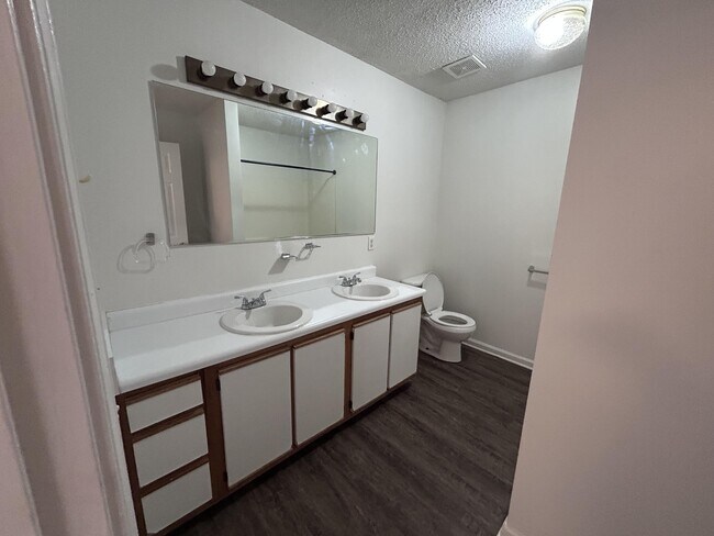 71 Driftwood Cir